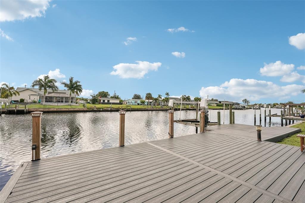 289 W TARPON BOULEVARD NW, PORT CHARLOTTE, FL — photo 5 of 30