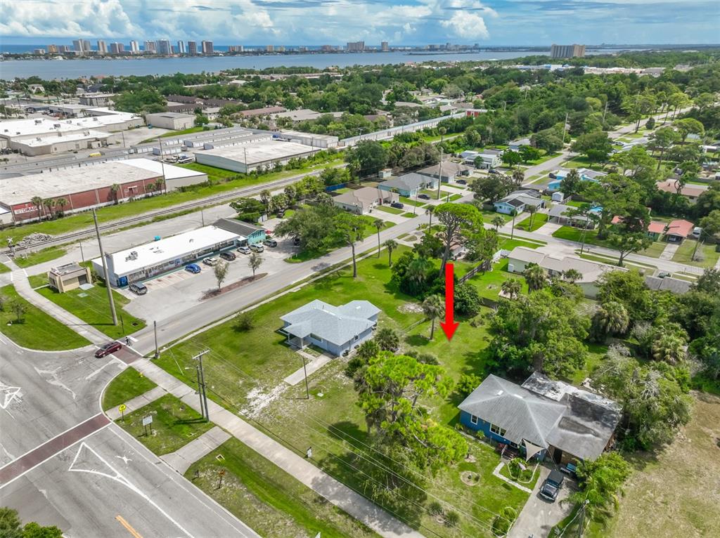 505 BIG TREE ROAD, SOUTH DAYTONA, FL — photo 4 of 10