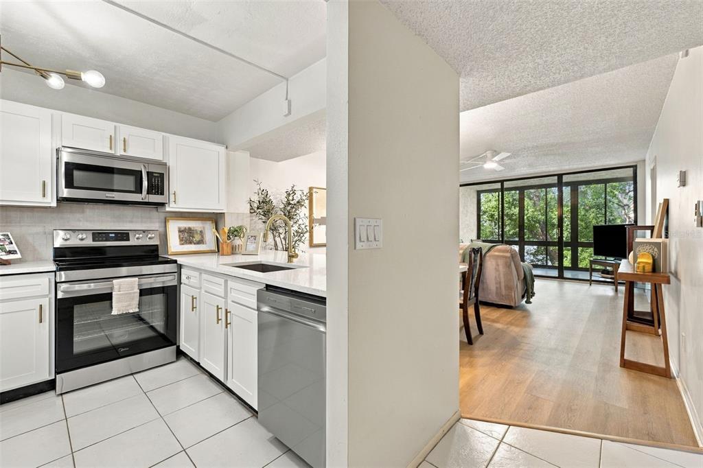 14130 ROSEMARY LANE UNIT 5314, LARGO, FL — photo 2 of 30