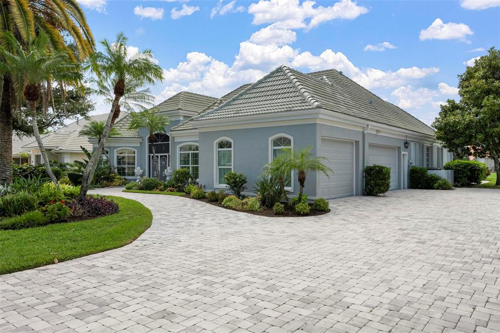 434 TREMINGHAM WAY, VENICE, FL — photo 2 of 30