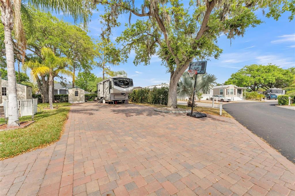 16329 CHERRY TREE COURT, CLERMONT, FL — photo 5 of 30