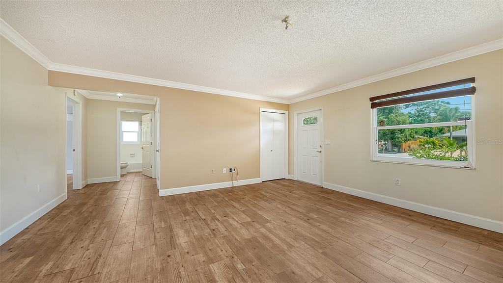 4090 GROVELAND AVENUE, SARASOTA, FL — photo 5 of 24
