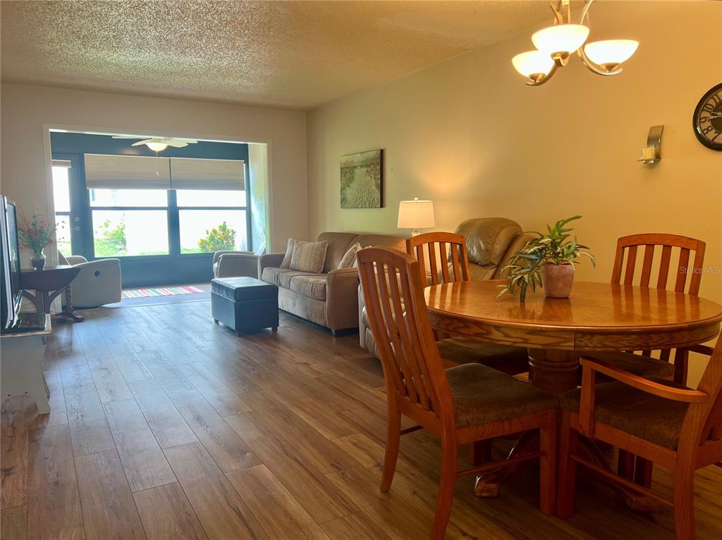1286 MISSION HILLS BOULEVARD, CLEARWATER, FL — photo 5 of 23