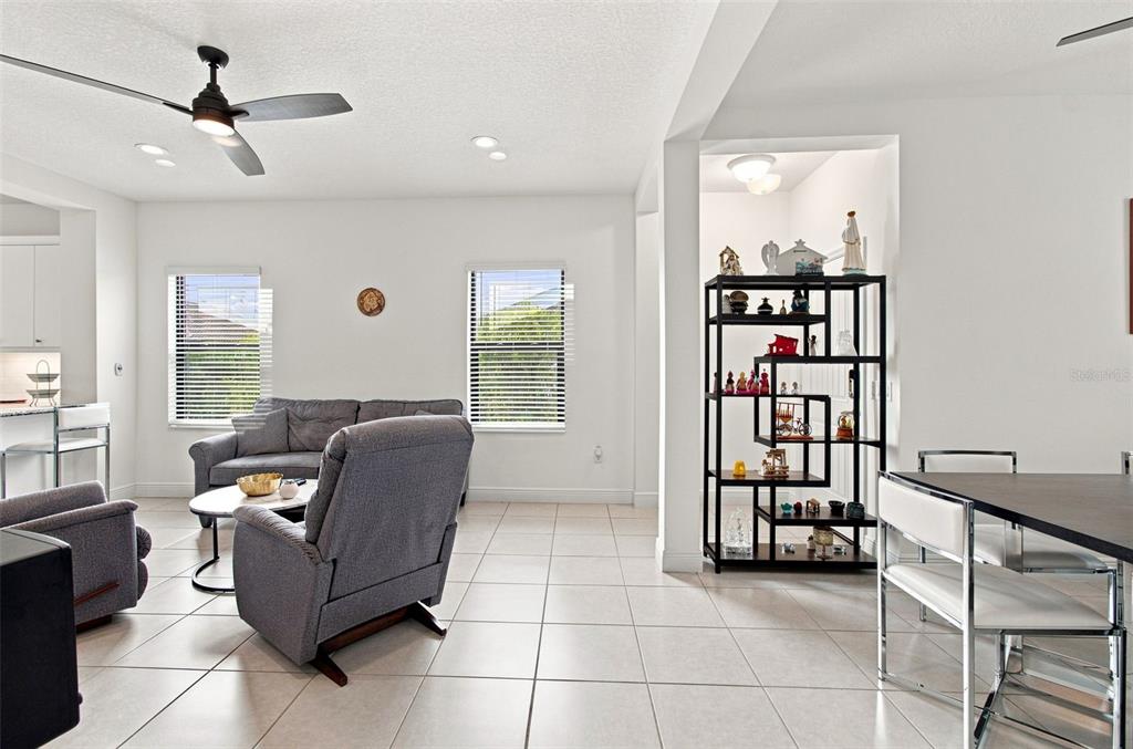 3723 AZURITE WAY, BRADENTON, FL — photo 4 of 30