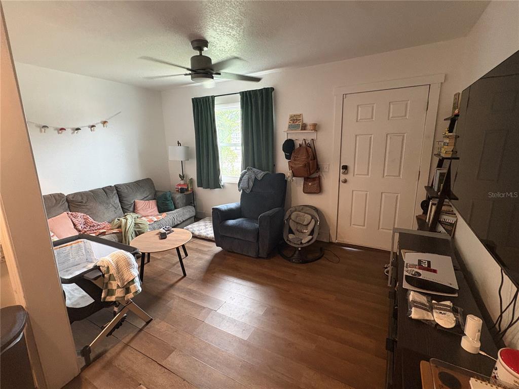 915 N WABASH AVENUE, LAKELAND, FL — photo 4 of 10