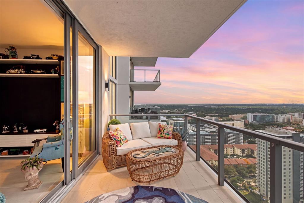 301 1ST STREET S UNIT 2805