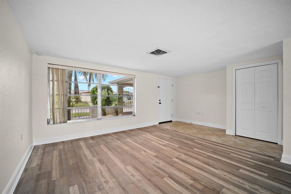 7805 BURNHAM DRIVE, PORT RICHEY, FL — photo 4 of 28
