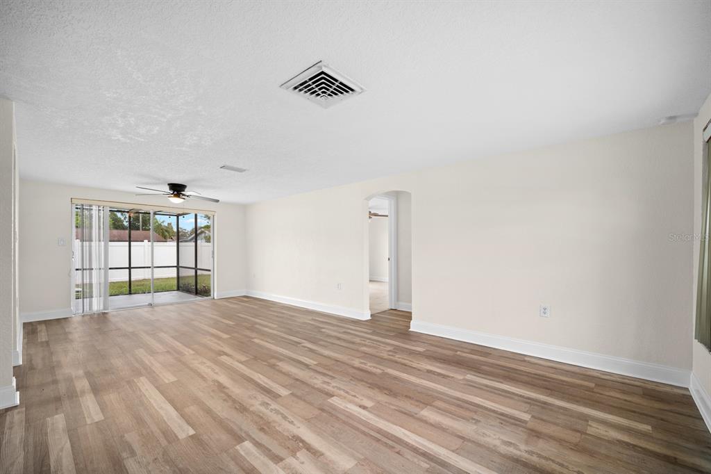 7805 BURNHAM DRIVE, PORT RICHEY, FL — photo 5 of 28