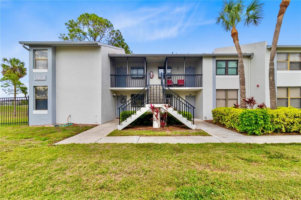 2073 SKIMMER COURT W UNIT 211