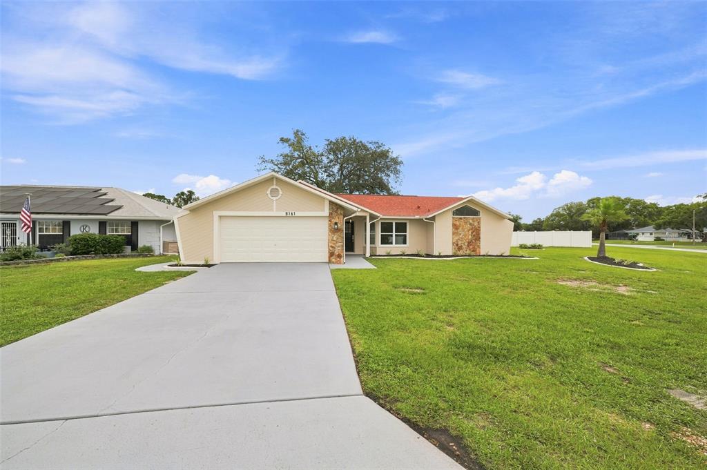 8161 SHALOM DRIVE, SPRING HILL, FL — photo 2 of 30