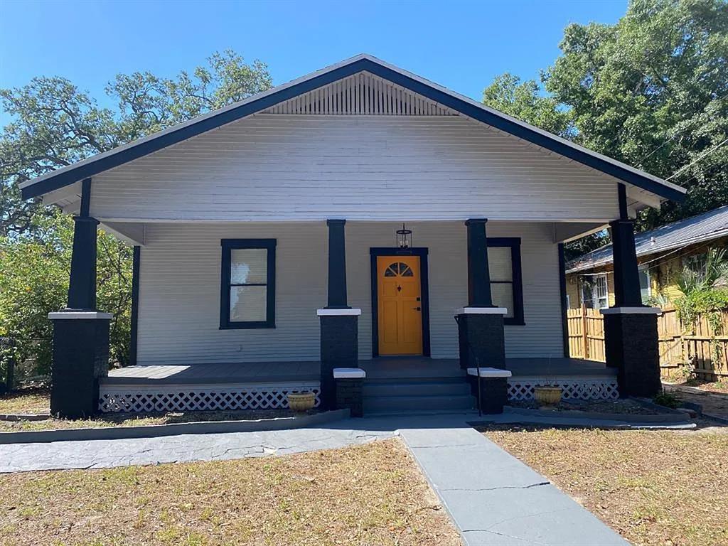 1021 E CAYUGA STREET, TAMPA, FL — photo 2 of 30