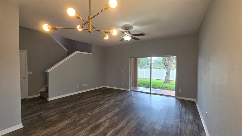 2102 CALABRIA AVE, DAVENPORT, FL — photo 2 of 28