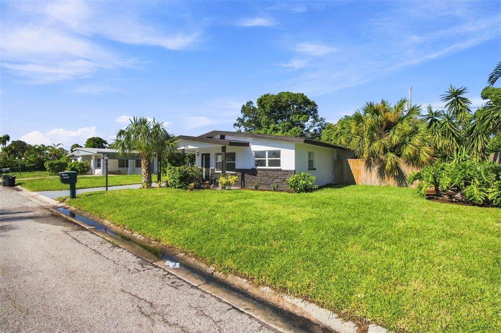 1204 65TH STREET NW, BRADENTON, FL — photo 5 of 30