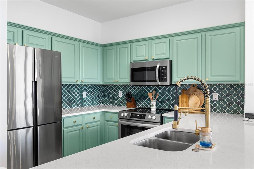 13427 BLUE HERON BEACH DR UNIT 2001, ORLANDO, FL — photo 4 of 26