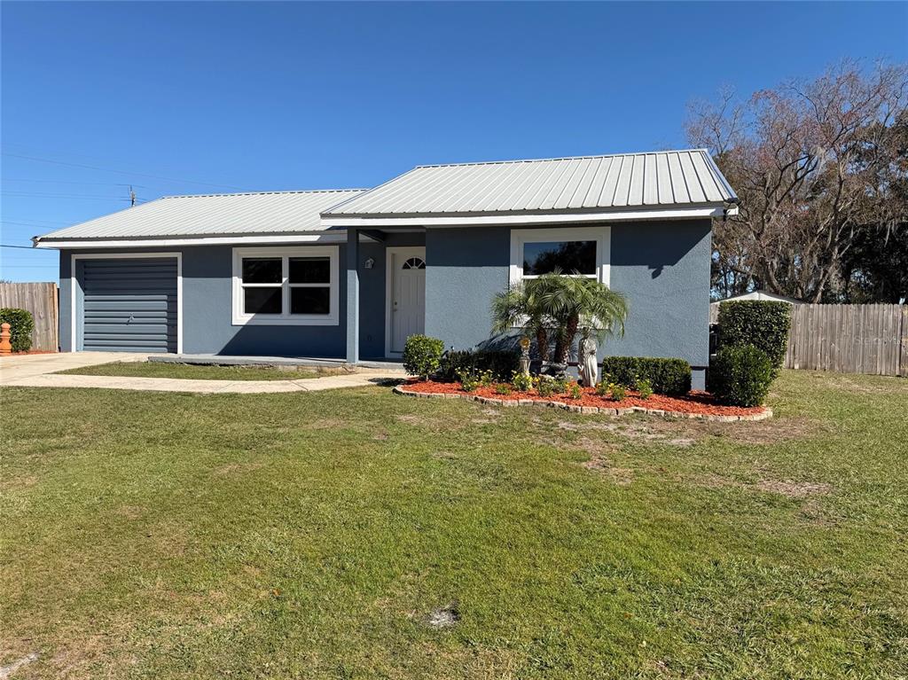 3808 W COUNTRY LOOP