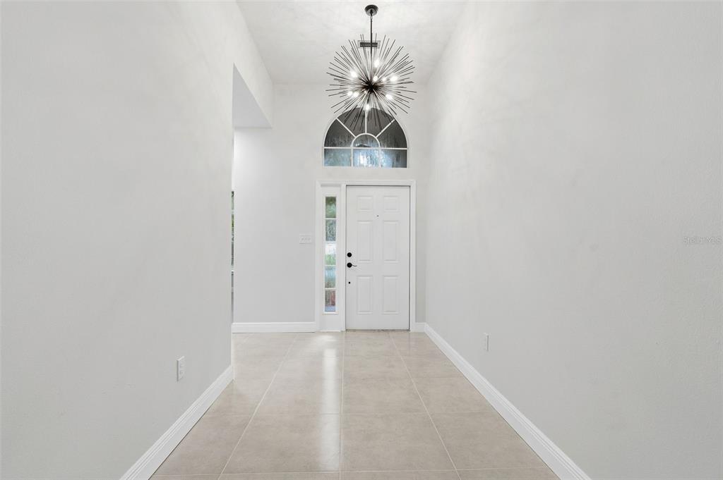 8201 CYPRESS BREEZE WAY, TAMPA, FL — photo 2 of 30