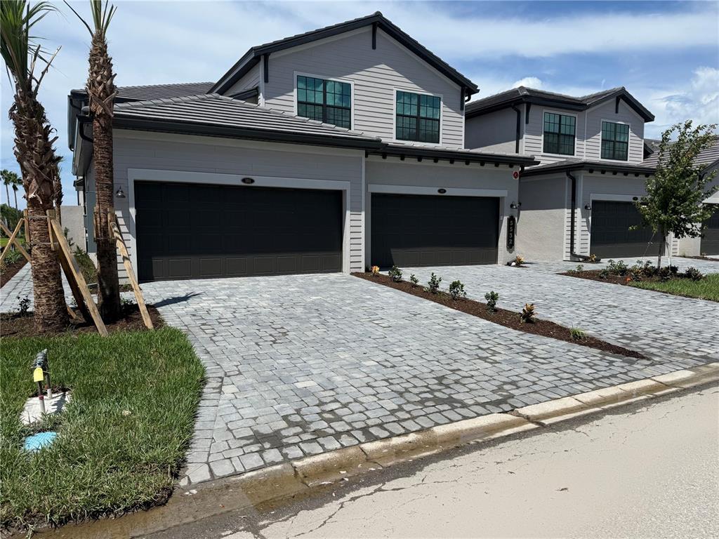 5532 SUMMIT POINTE CIRCLE UNIT 101