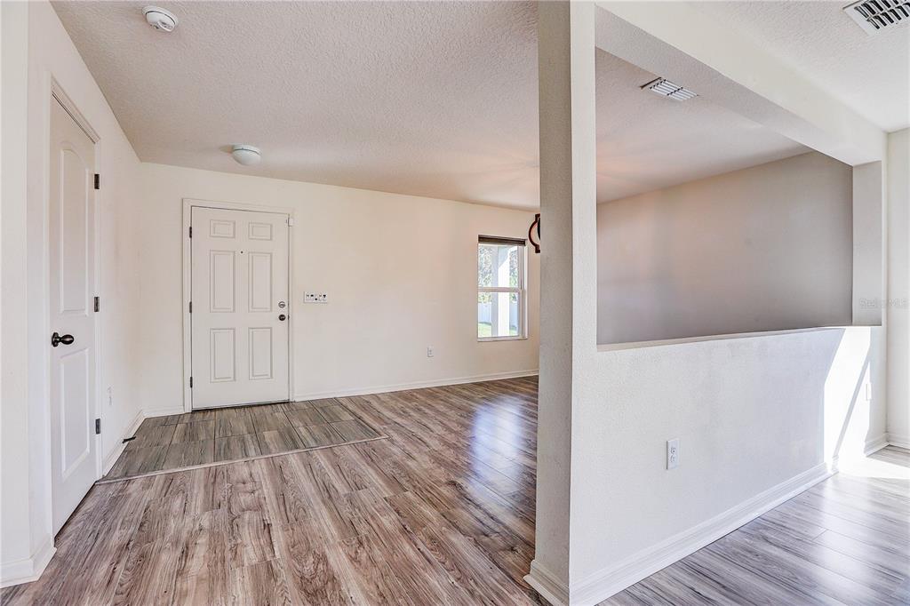 10502 MEDFORD LAKE DRIVE, RIVERVIEW, FL — photo 5 of 30