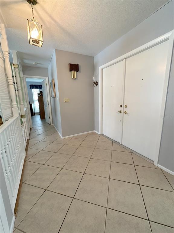 327 GLADSTONE BOULEVARD, ENGLEWOOD, FL — photo 3 of 26