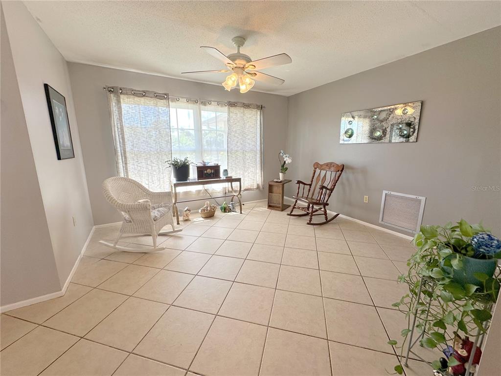 327 GLADSTONE BOULEVARD, ENGLEWOOD, FL — photo 4 of 26
