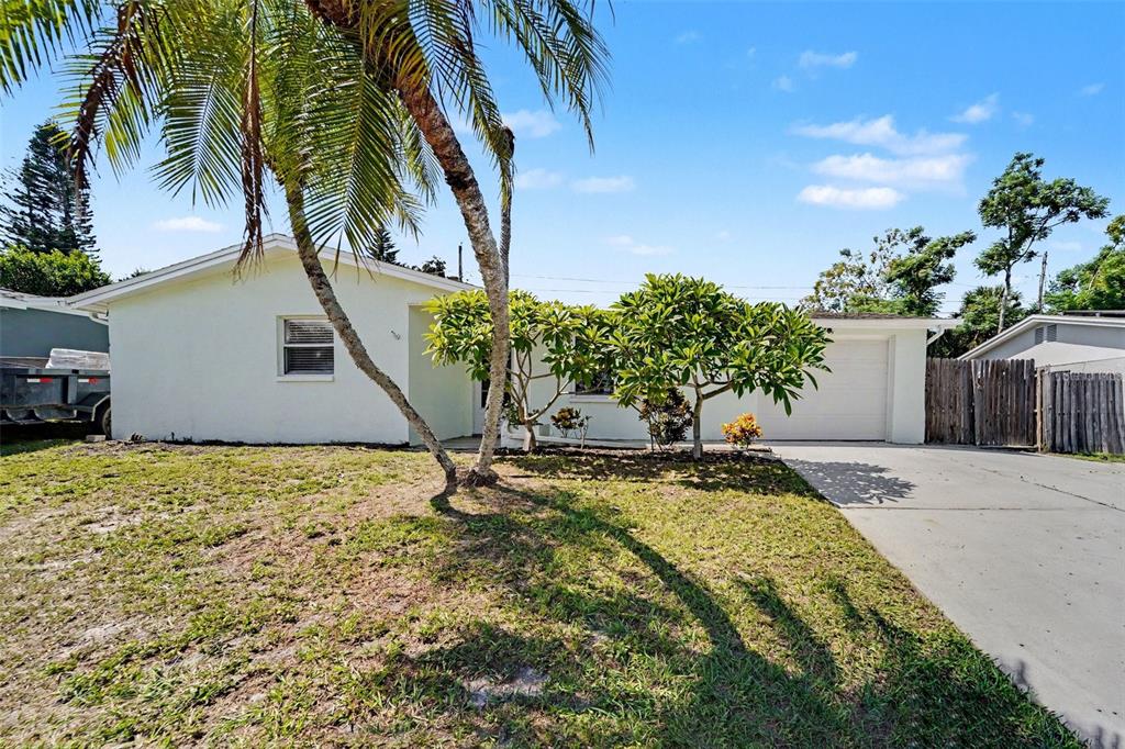 1539 PLUM TREE ROAD, HOLIDAY, FL — photo 2 of 16