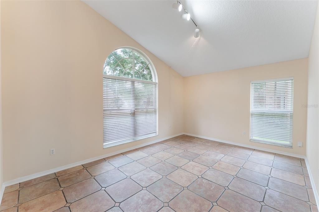 3845 GATLIN PLACE CIRCLE, ORLANDO, FL — photo 2 of 32