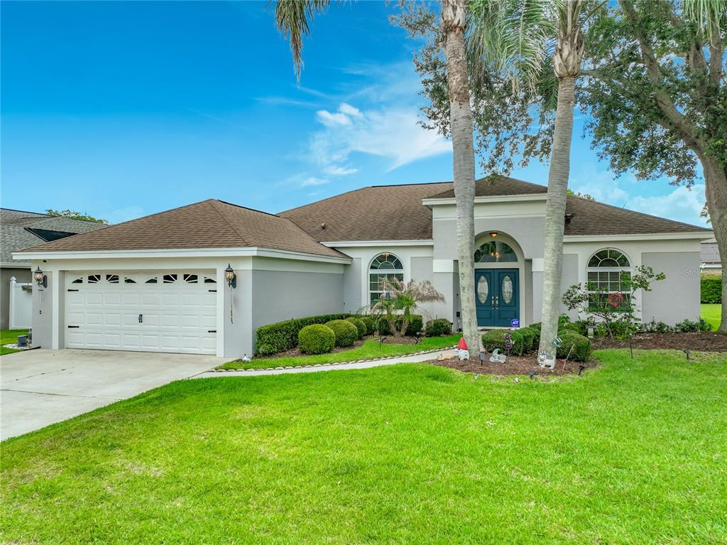 909 GROVESMERE LOOP