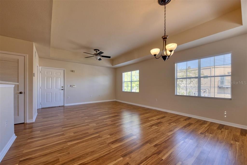 1135 VILLAGIO CIRCLE UNIT 205, SARASOTA, FL — photo 3 of 30