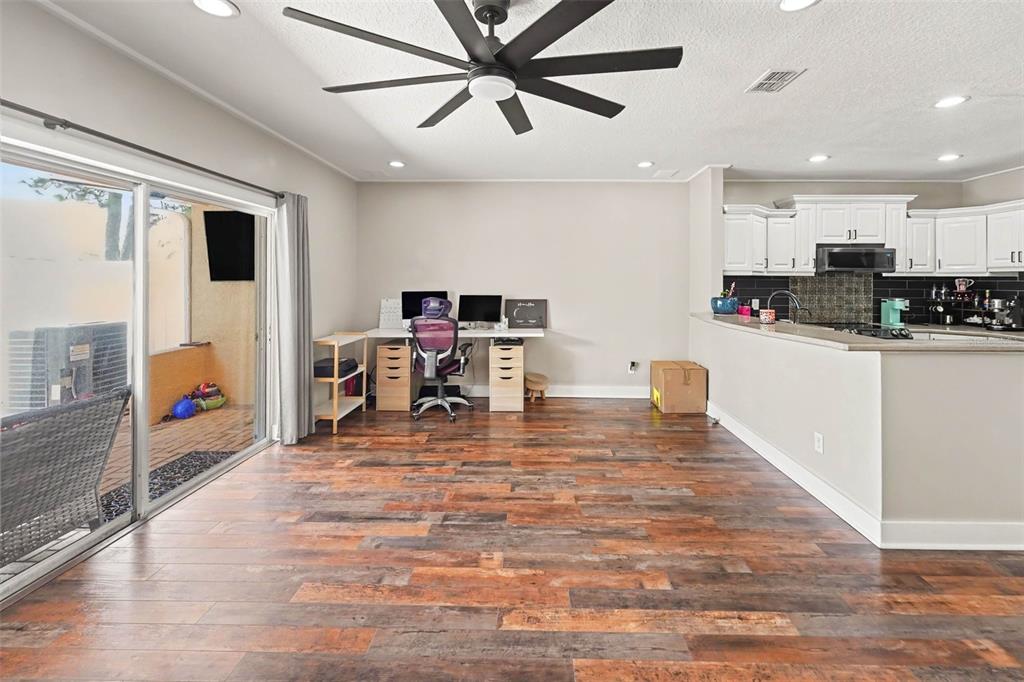 6980 ULMERTON ROAD UNIT 9E, LARGO, FL — photo 3 of 30