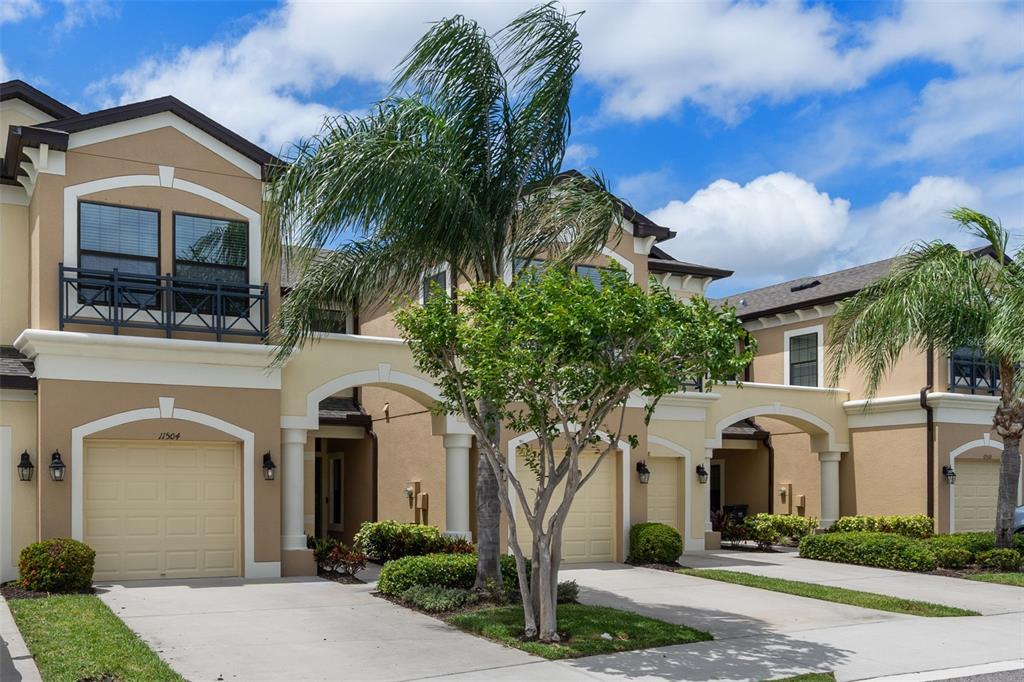 11504 CROWNED SPARROW LANE