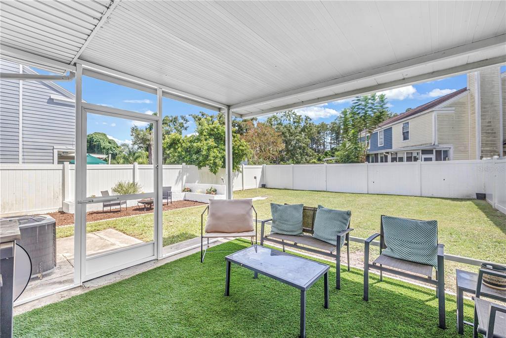 6240 OAK CLUSTER CIRCLE, TAMPA, FL — photo 3 of 28