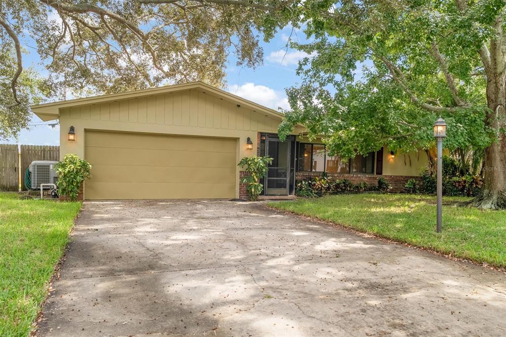 1353 VIEWTOP DRIVE