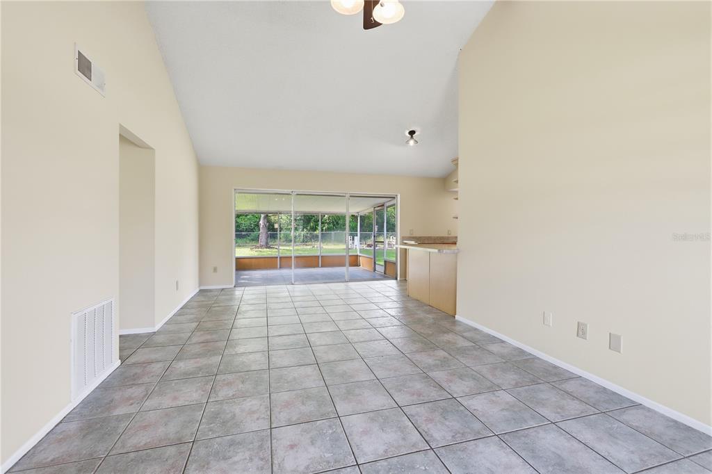 943 MARQUETTE COURT, DELTONA, FL — photo 4 of 29