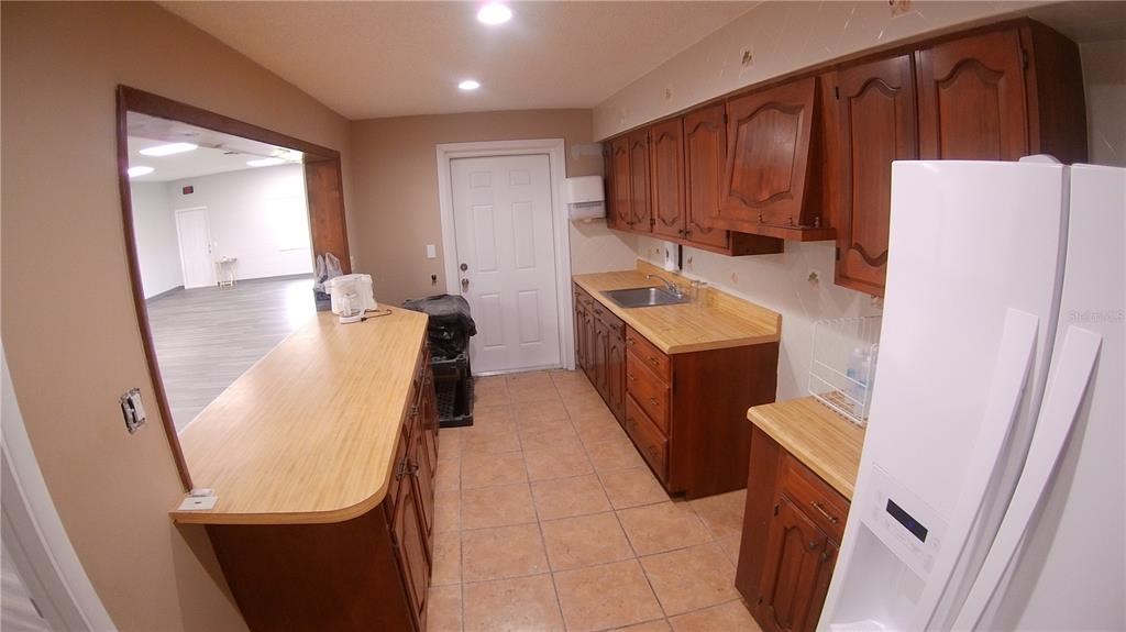 484 EMERALD ROAD, OCALA, FL — photo 4 of 17