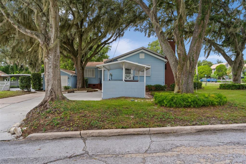 1024 E ORANGE AVENUE, EUSTIS, FL — photo 2 of 30