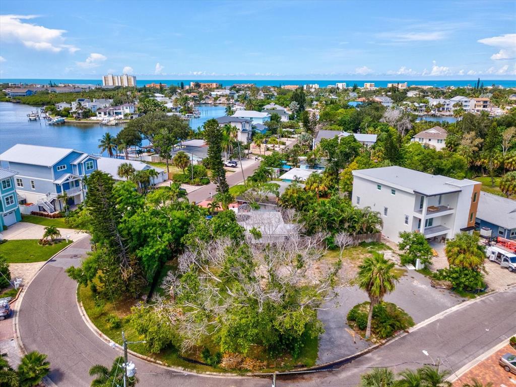 360 12TH AVENUE, INDIAN ROCKS BEACH, FL — photo 5 of 15