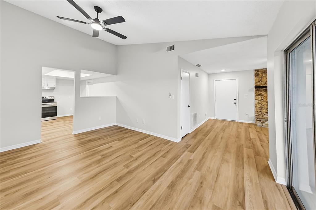 1361 SAN DIEGO COURT, WINTER SPRINGS, FL — photo 5 of 18