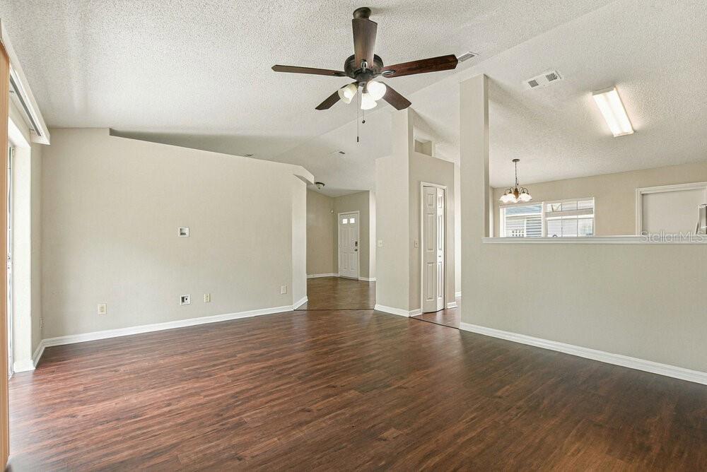 1561 ORTEGA AVENUE, DELTONA, FL — photo 4 of 16