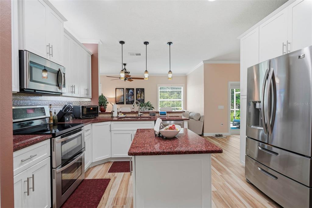 19150 DOVE CREEK DRIVE, TAMPA, FL — photo 4 of 30