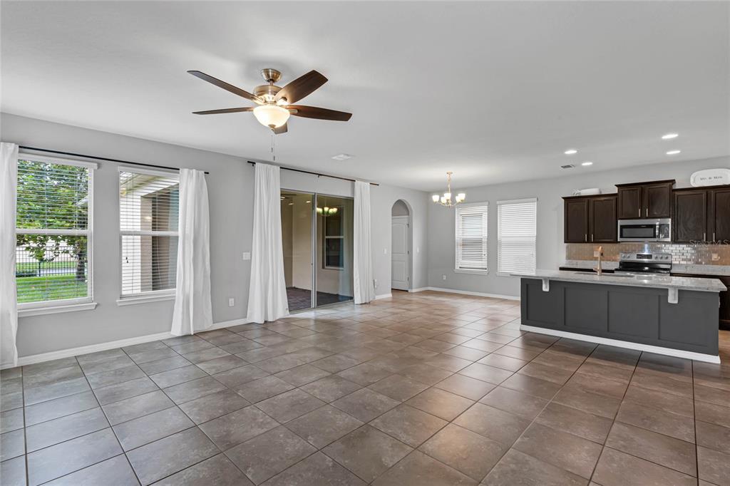 16271 PEBBLE BLUFF LOOP, WINTER GARDEN, FL — photo 3 of 30