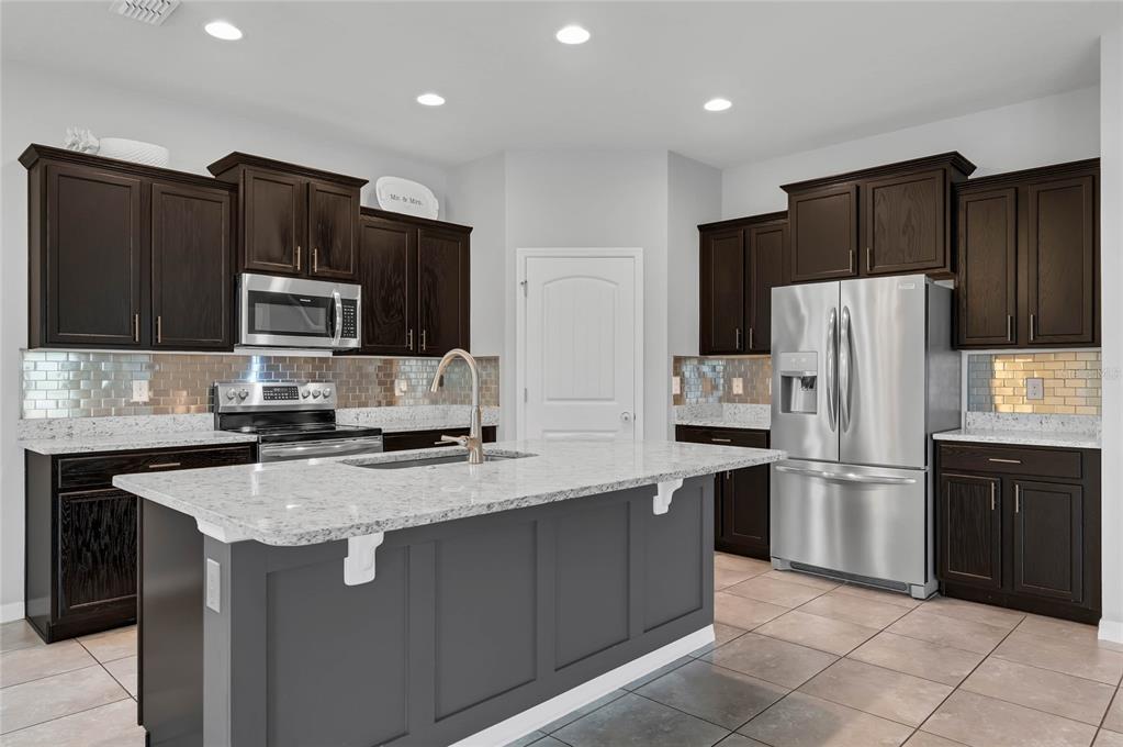 16271 PEBBLE BLUFF LOOP, WINTER GARDEN, FL — photo 5 of 30