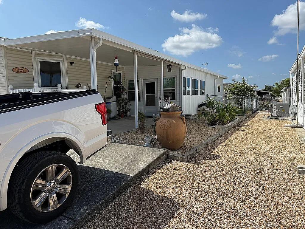 7306 CASCADE DRIVE, HUDSON, FL — photo 3 of 26