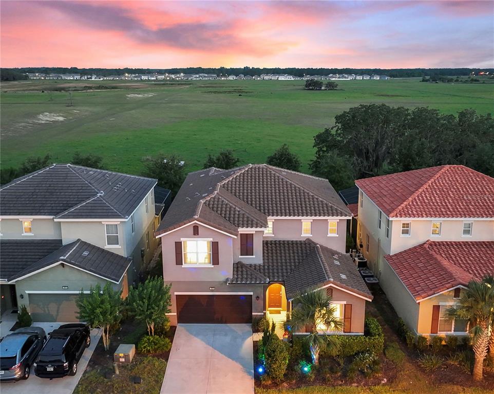8020 OAK SHADOW COURT
