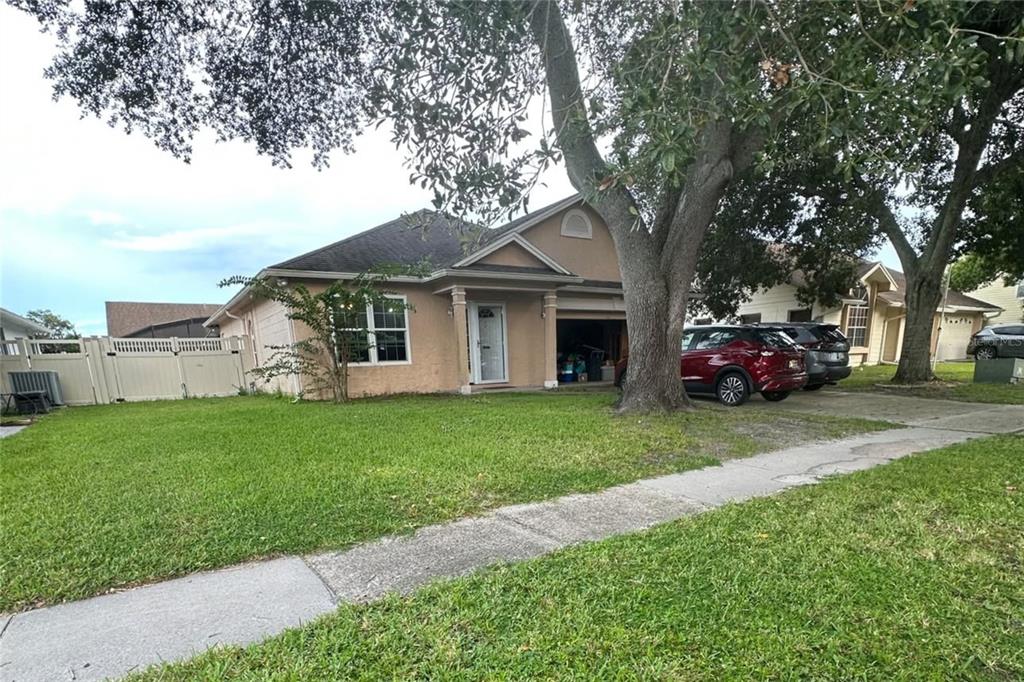 8041 EXCALIBUR COURT, ORLANDO, FL — photo 4 of 46