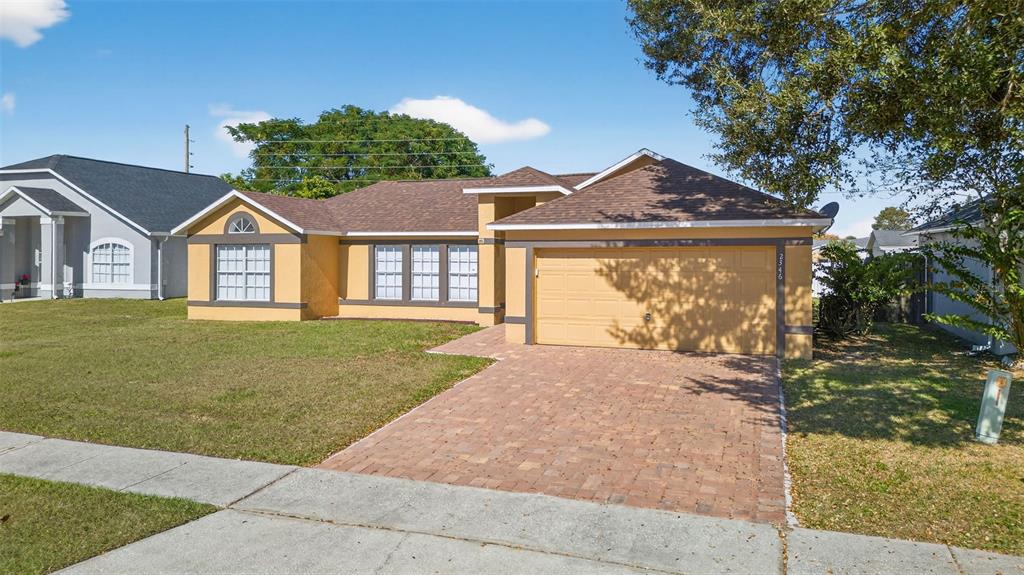 2346 QUEENSWOOD CIRCLE
