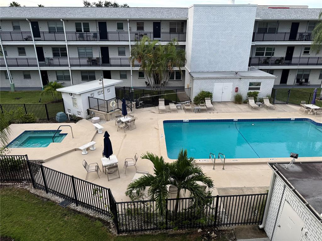 4050 4TH STREET N UNIT 305, ST PETERSBURG, FL — photo 3 of 25