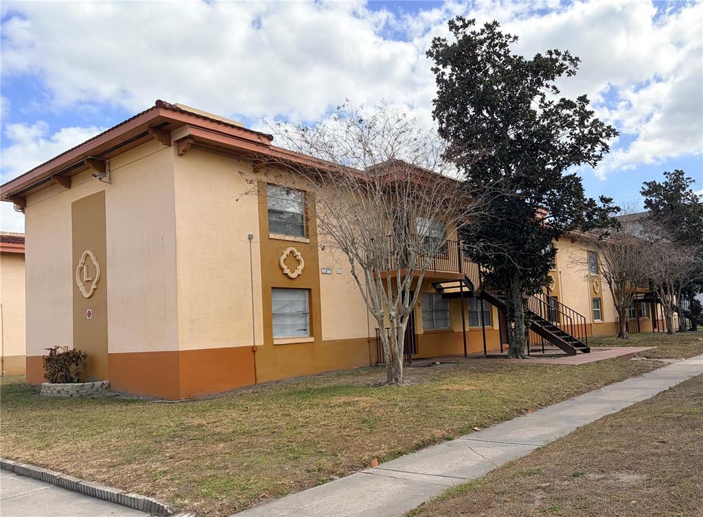 738 RIDENHOUR CIRCLE UNIT L