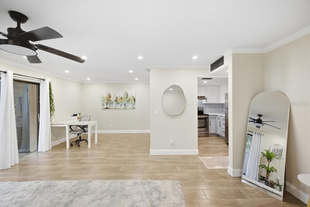 4769 PURITAN CIRCLE UNIT 401, TAMPA, FL — photo 4 of 30