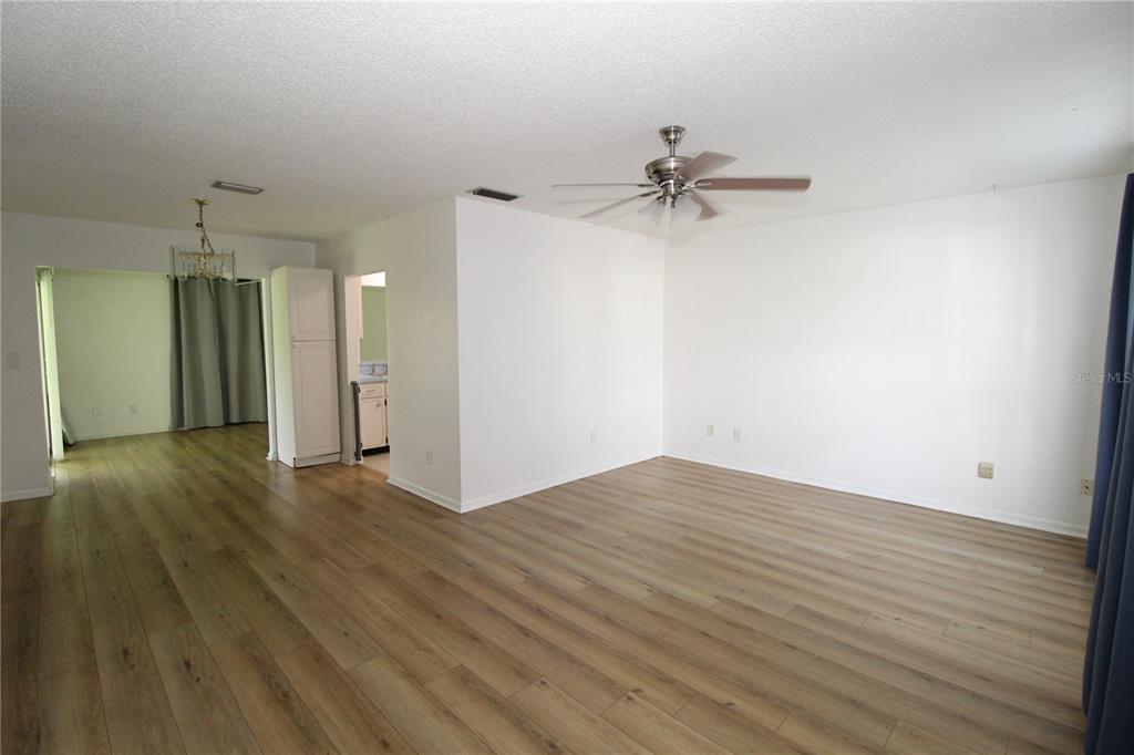 707 HUXLEY PLACE UNIT 7, SUN CITY CENTER, FL — photo 2 of 30