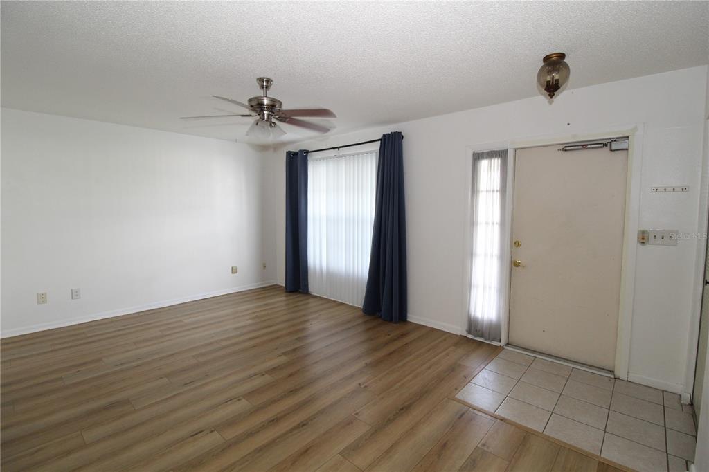 707 HUXLEY PLACE UNIT 7, SUN CITY CENTER, FL — photo 3 of 30